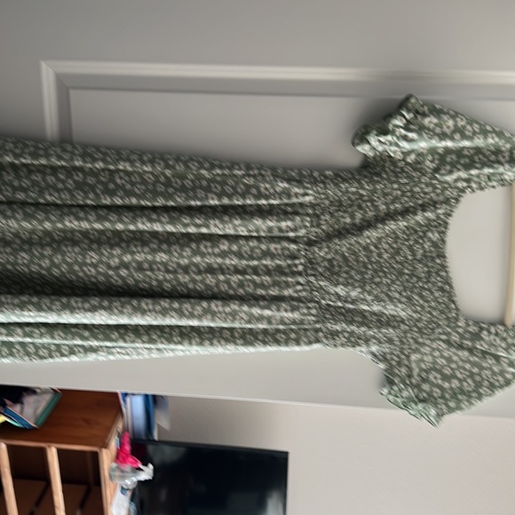 From Shein! Size XL never been worn - Picture 2 of 2